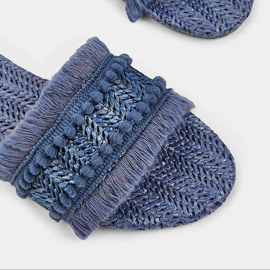 Erika | Šľapky so strapcami