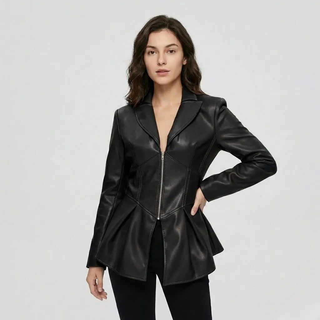 Sofia | Štruktúrovaný kabát s priliehavým strihom a peplum detailom