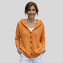 Lucia | Ľahký pletený sveter s kapucňou a gombíkmi vpredu