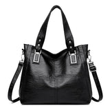 Tamara | Hladká crossbody kabelka s priestranným tvarom