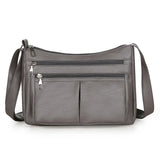 Lenka | Hladká crossbody kabelka s viacerými vreckami