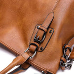 Flóra | Elegantná crossbody kabelka s jemným vzhľadom
