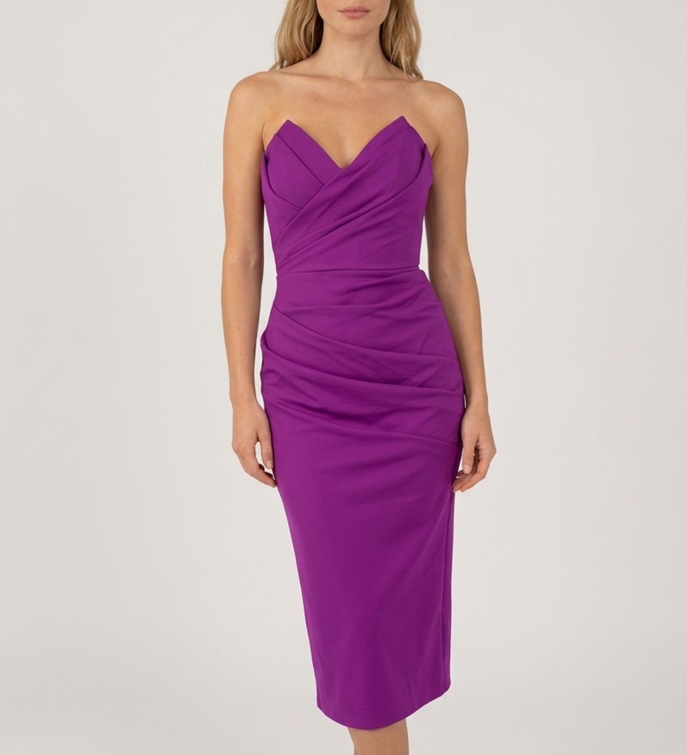 Leona | Elegantné šaty s jemnými detailmi