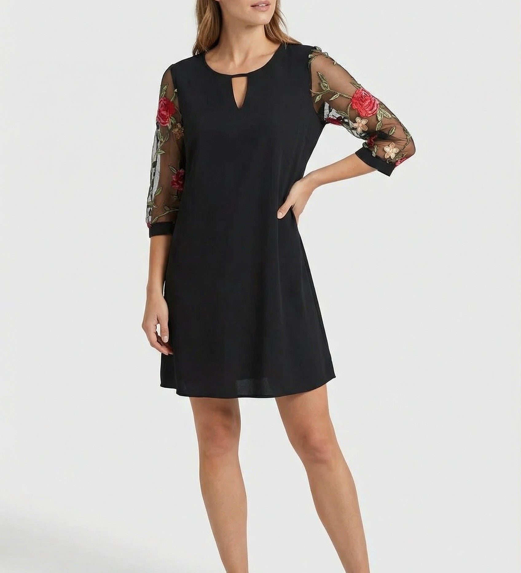 Tamia | Ľahké elegantné mini šaty
