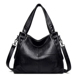 Žaneta | Priestranná hladká crossbody kabelka