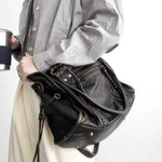 Petra | Pevná hladká crossbody kabelka