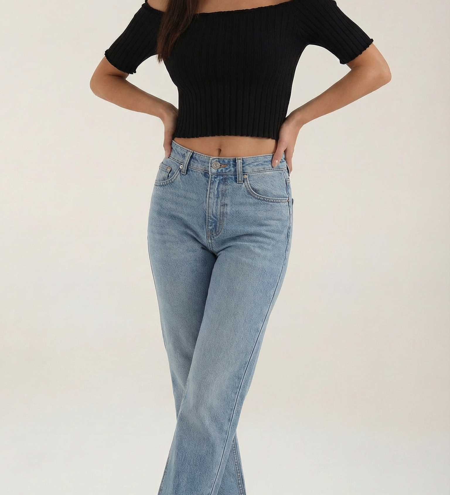 Jolana | Basic top s krátkym rukávom