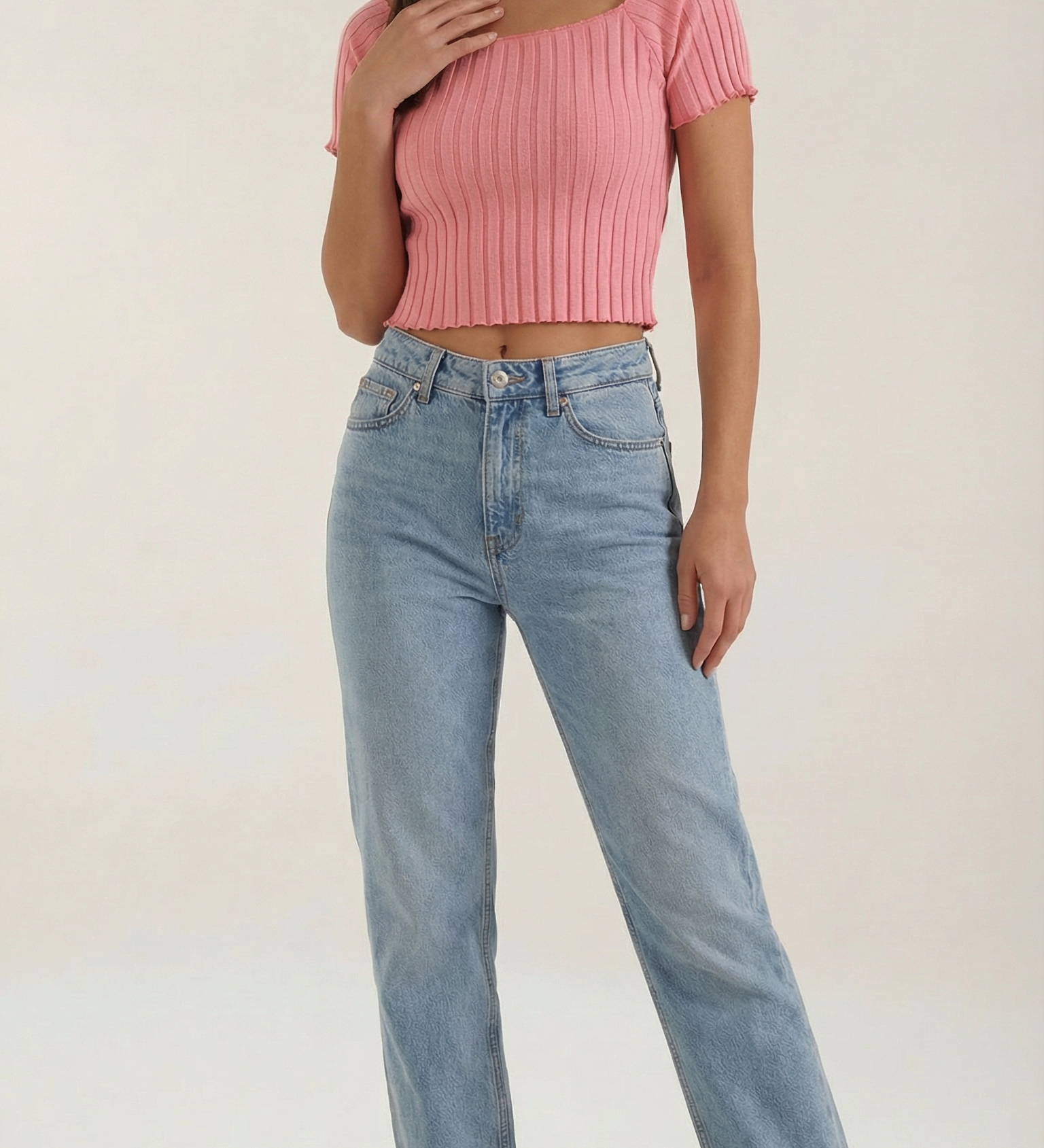Jolana | Basic top s krátkym rukávom